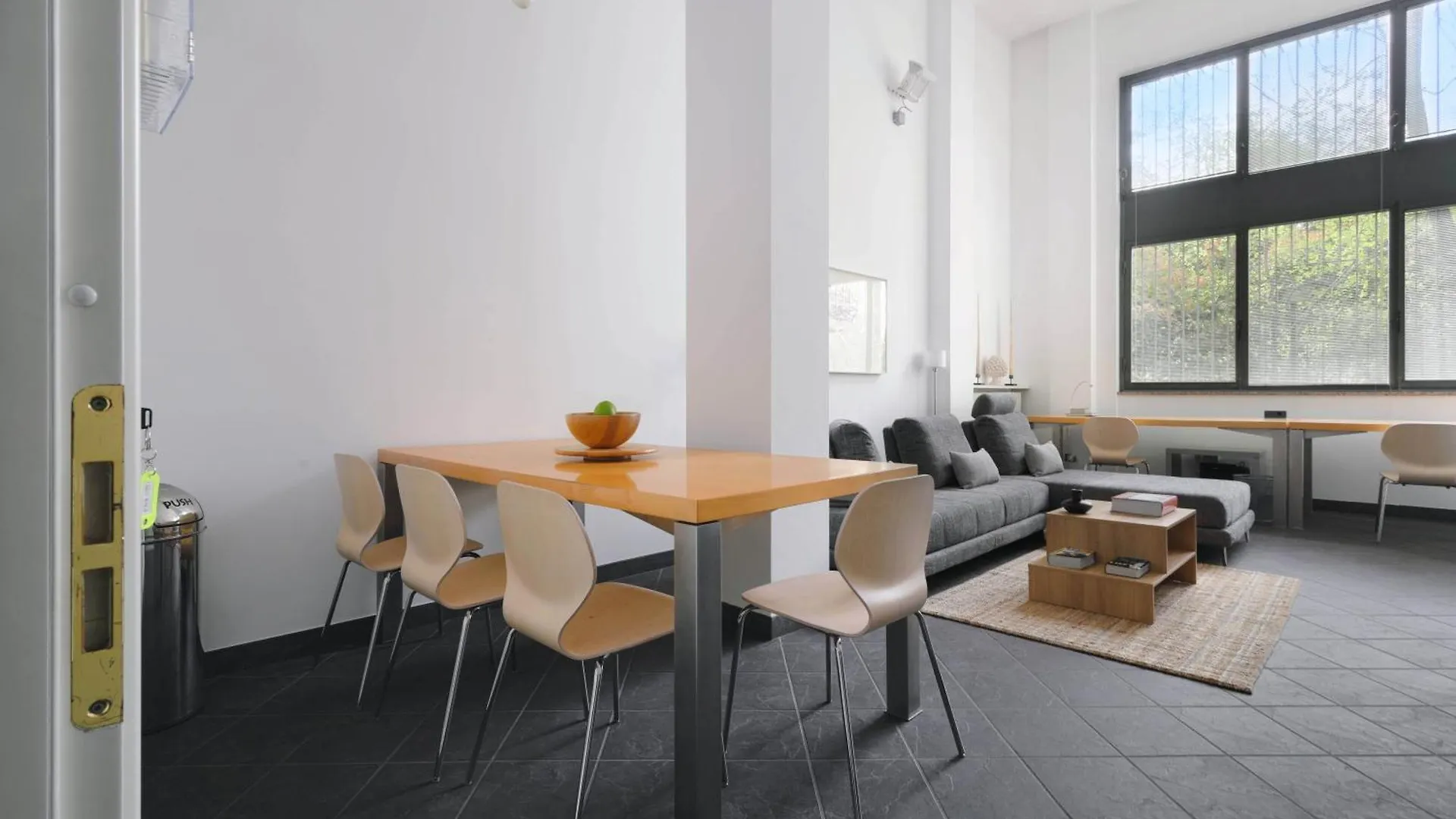 Scaldasole Loft Design 15 Min Dal Duomo Milan 0*,  Italy